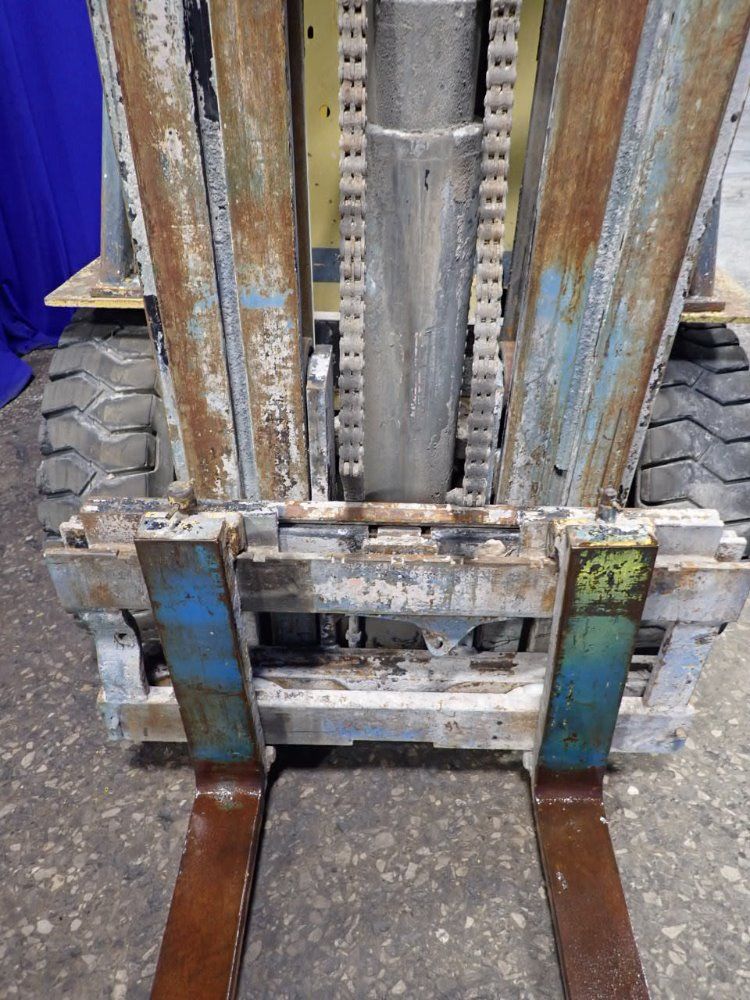 Caterpillar 5500 Lbs V50c Propane Forklift - V50c