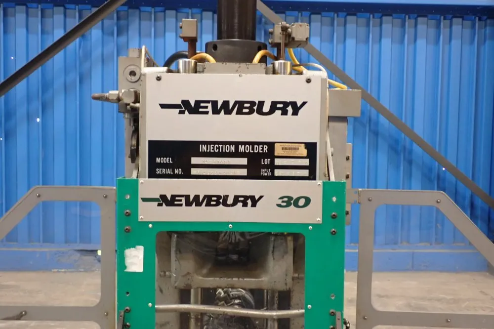 Newbury 30ton/60a 30 Ton Injection Molder - V4-30ars