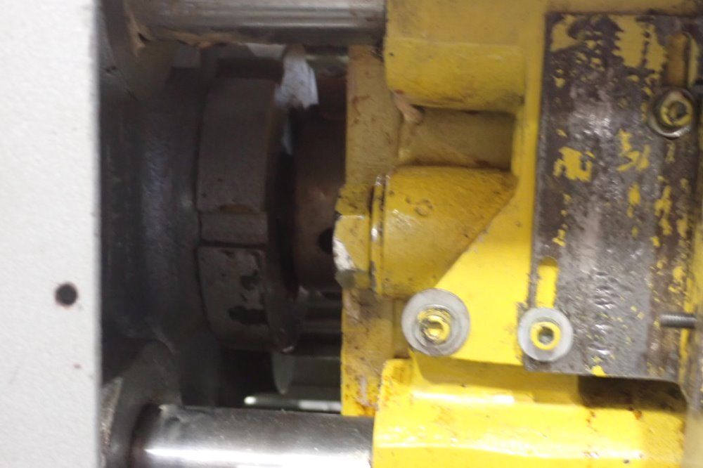 Newbury 30ton/60a 30 Ton Injection Molder - V4-30ars