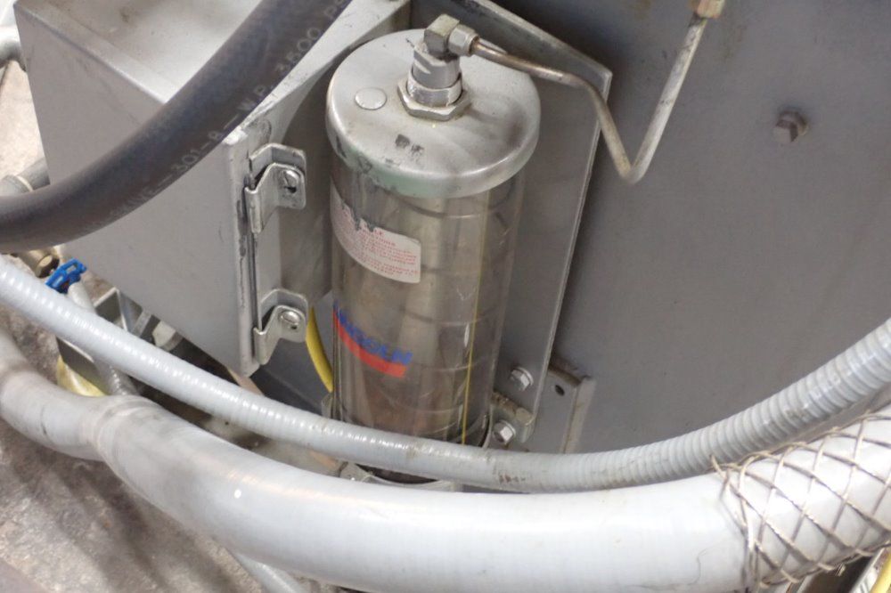 Newbury 30ton/60a 30 Ton Injection Molder - V4-30ars