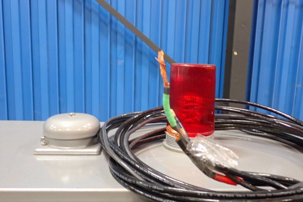 Newbury 30ton/60a 30 Ton Injection Molder - V4-30ars