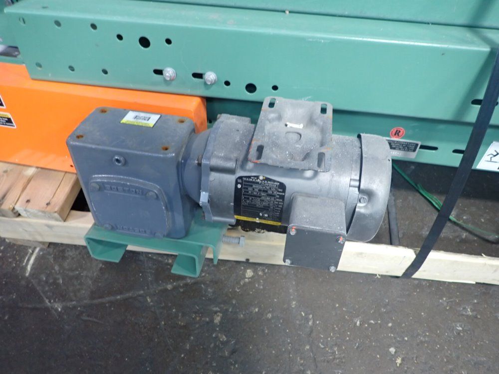 Roach 8" Width Powered Conveyors