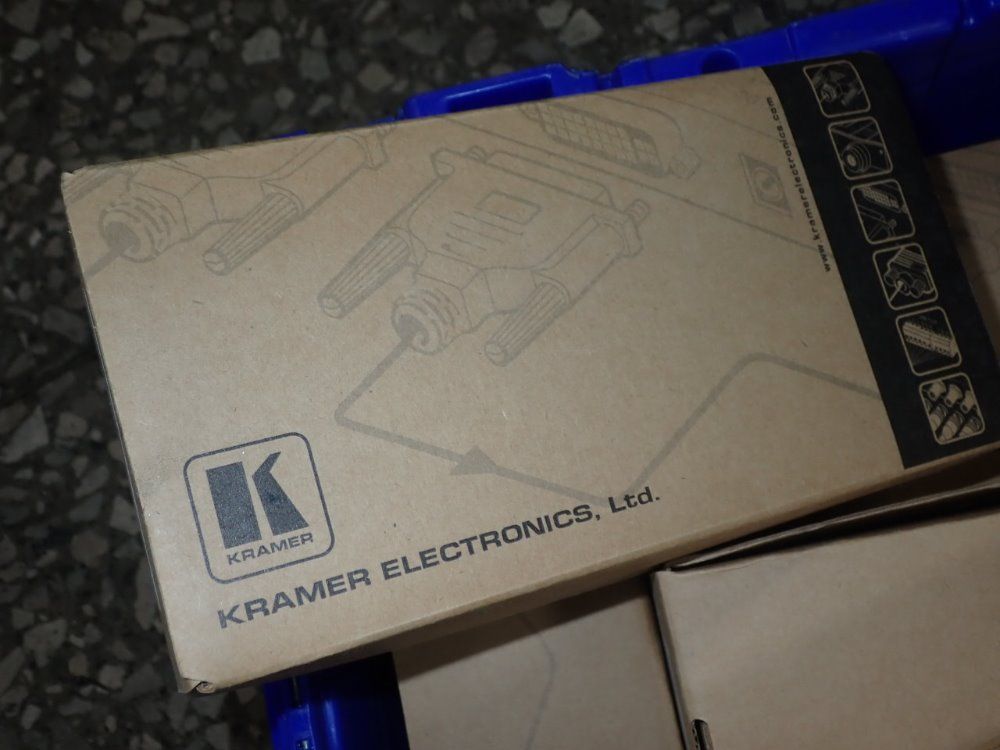 Kramer/siig Audio Splitters