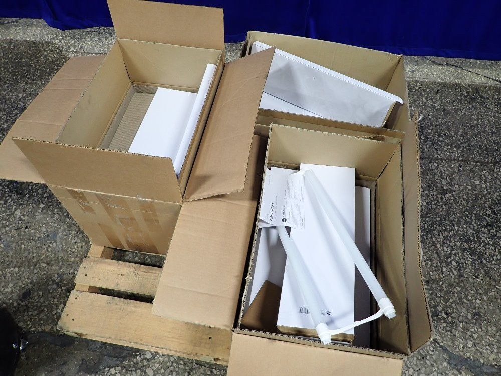 General Electric Refit Light Bulbs