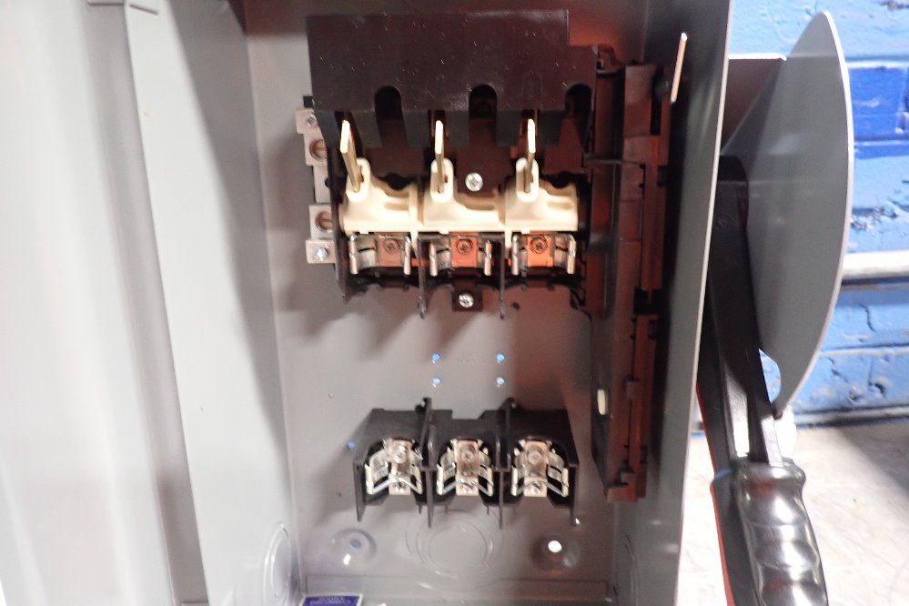 Square D 60 Amps/600v Fusible Disconnects - Hu362