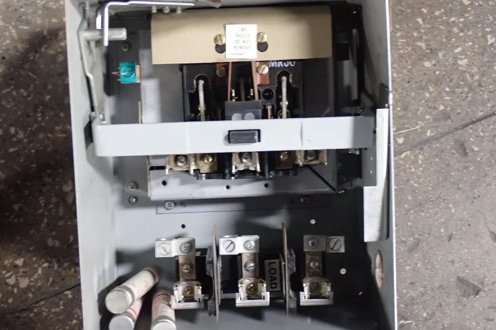 General Electric 30 Amps Bus Plug - Sb361rgr