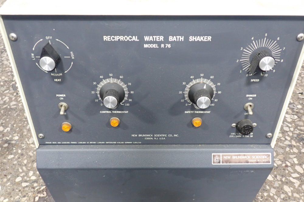 New Brunswick Scientific Water Bath Shaker