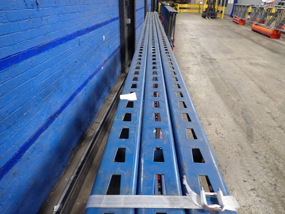  Pallet Racking Lot