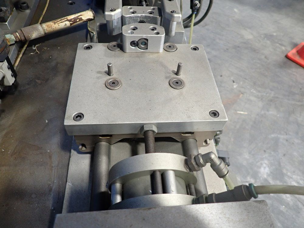 Hypneumat Inc Drilling & Tapping Machine