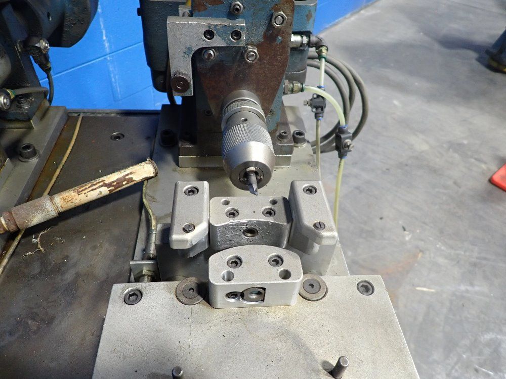 Hypneumat Inc Drilling & Tapping Machine