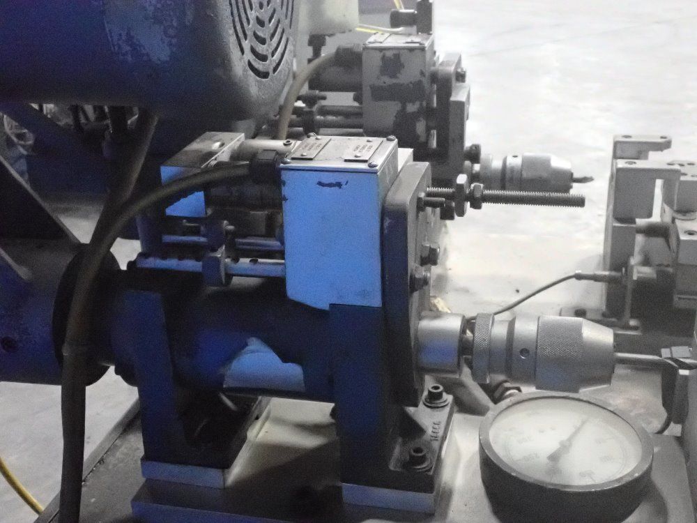 Hypneumat Inc Drilling & Tapping Machine