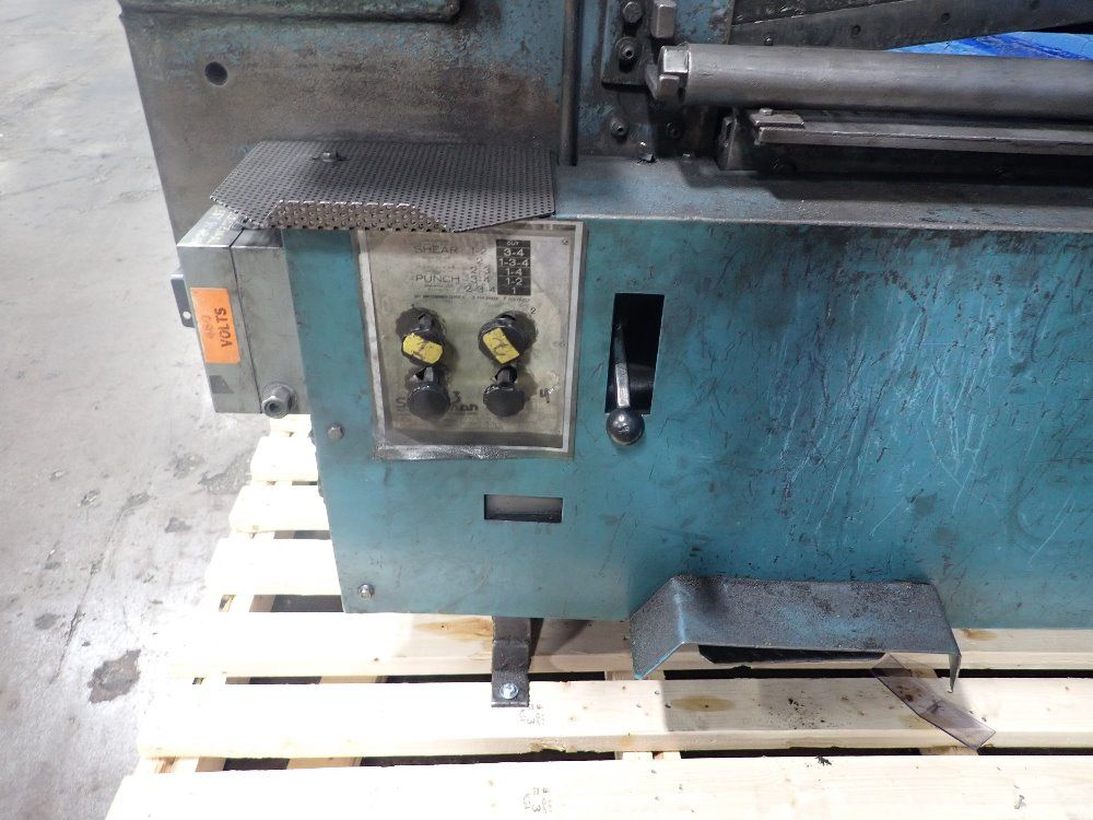 Scotchman Est 70 Ton. Ironworker