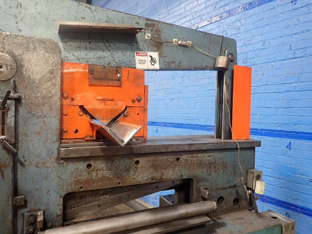 Scotchman Est 70 Ton. Ironworker