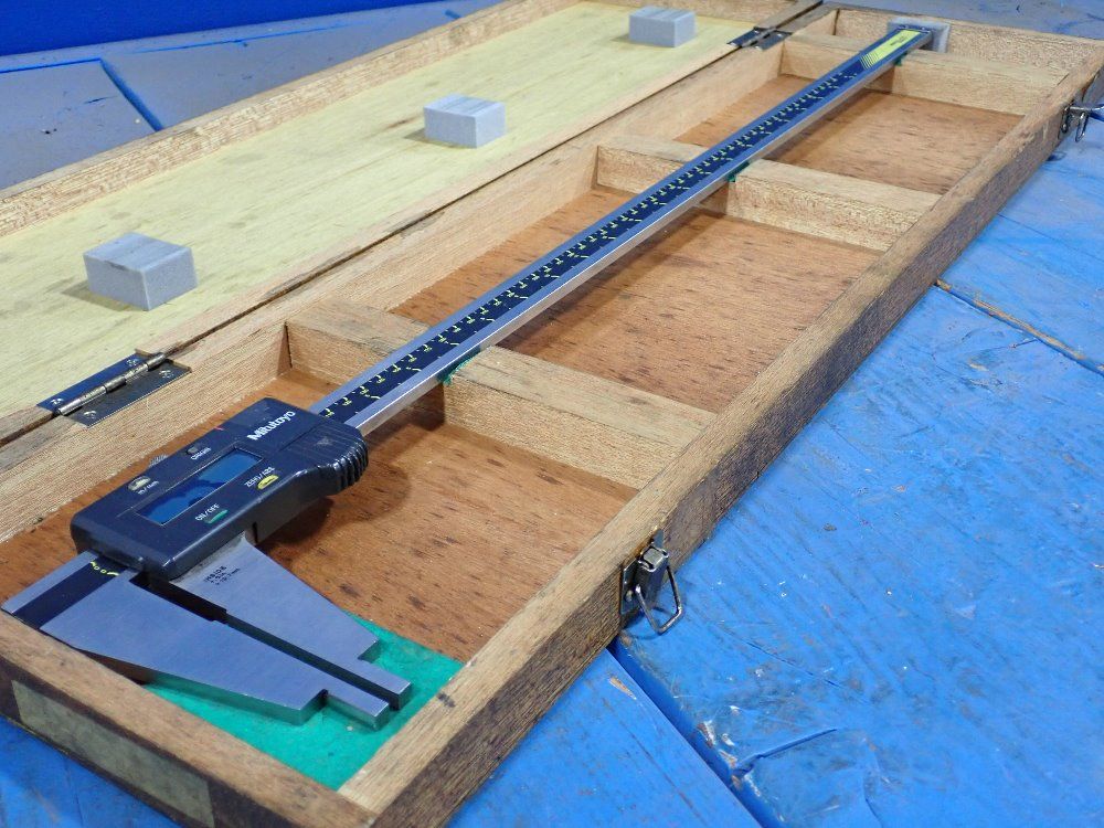 Mitutoyo Corp. 0"-24" Digital Caliper - Cdc-24c