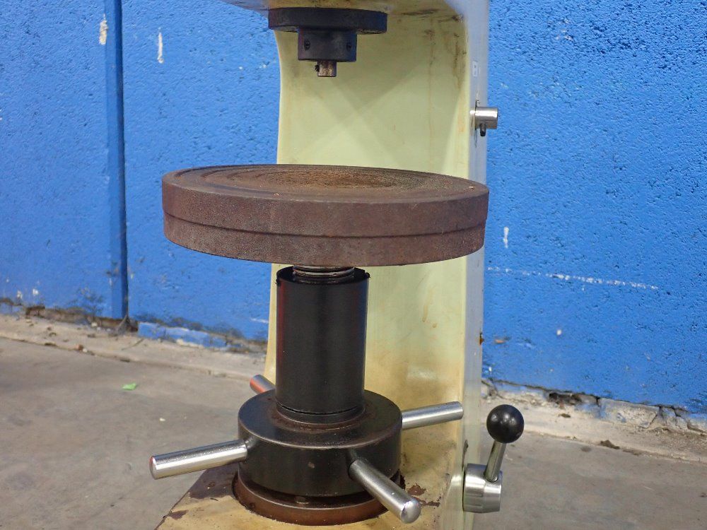 Rockwell 8" Diameter Hardness Tester - Hr-150a