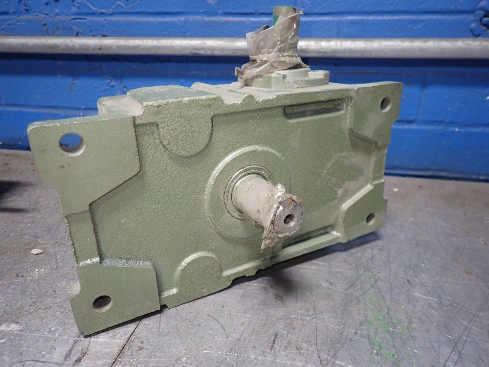 Gong Txyh 1:20 Ratio Speed Reducer - Tkv60