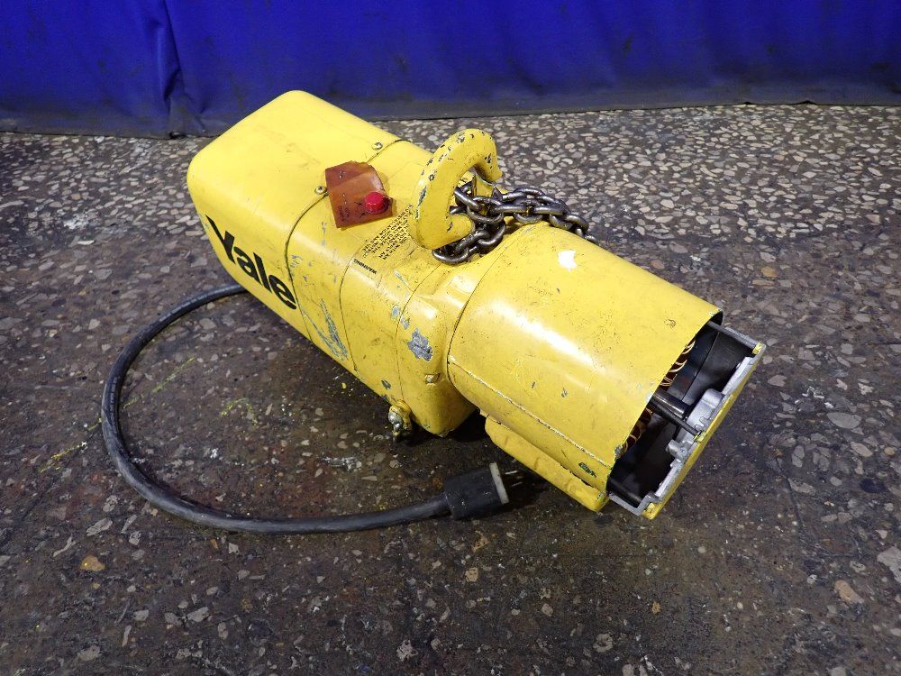 Yale 1/2 Ton Chain Hoist