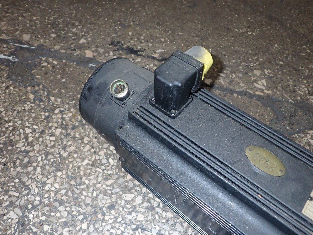 Indramat Permanent Magnet Motor - Mac 090c-0-gd-3-c/110-r-0