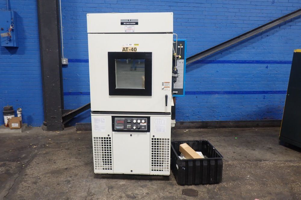 Blue M Electric 22" X 18" X 18"/73c-190c Environmental Chamber - Etc-04dh-f