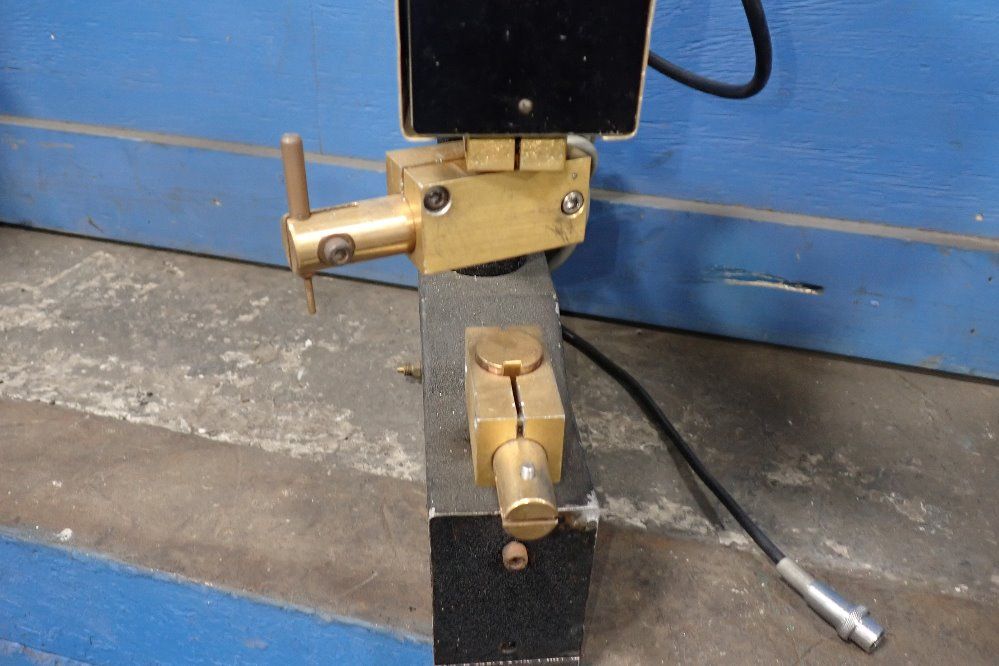 Hughes 2" X 1" Welding Machine - Vta-71
