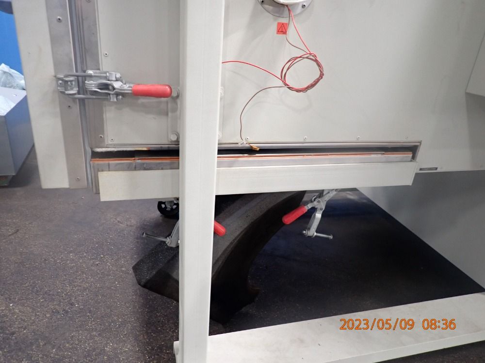 Cincinnati Sub Zero Vibration Chamber