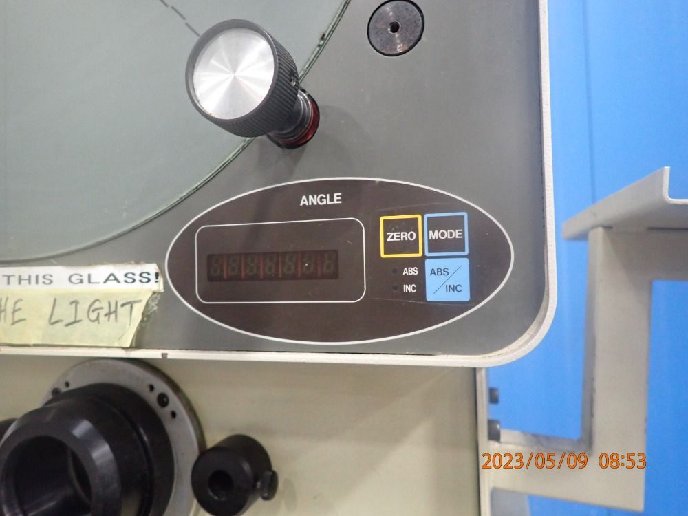 Mitutoyo Optical Comparator