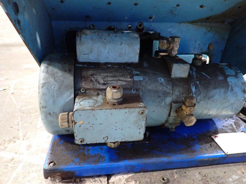 Aeroquip Field Crimp Machine - A