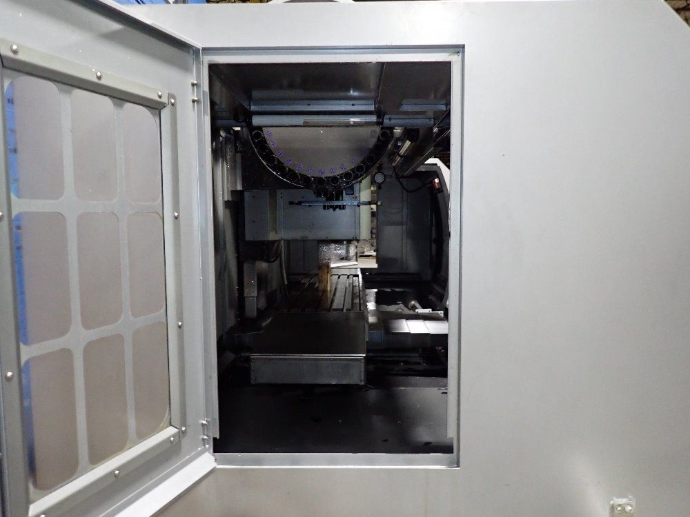 Style High Tech Cnc Milling Machine W/ Tooling - Bt-1500e
