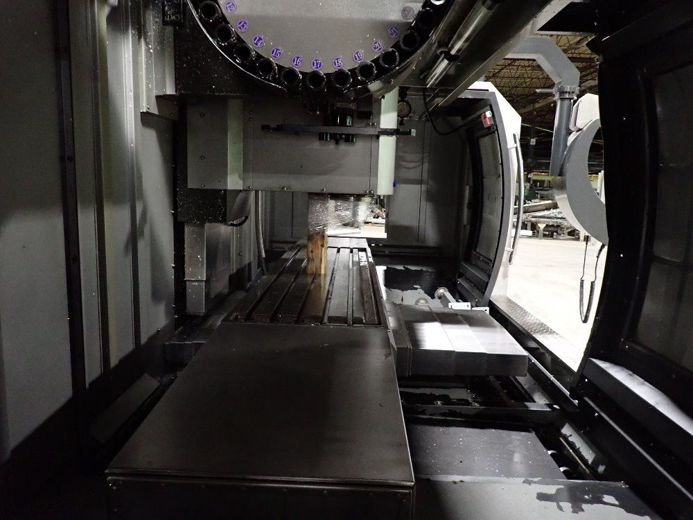 Style High Tech Cnc Milling Machine W/ Tooling - Bt-1500e