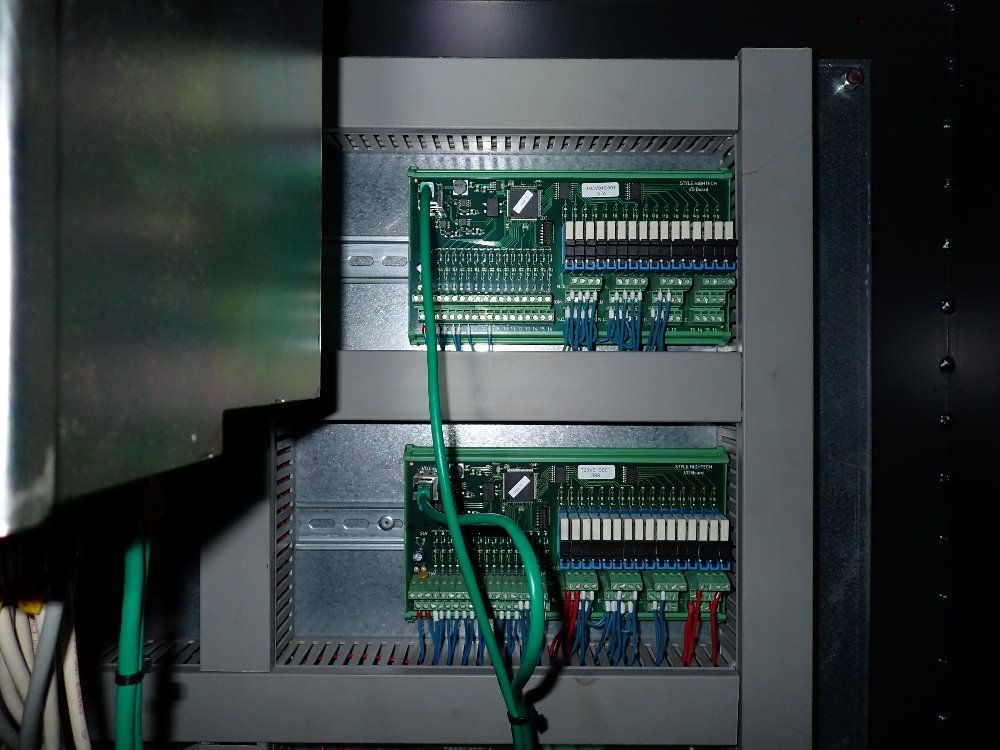 Style High Tech Cnc Milling Machine W/ Tooling - Bt-1500e