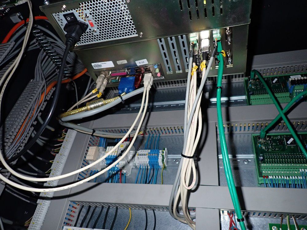 Style High Tech Cnc Milling Machine W/ Tooling - Bt-1500e