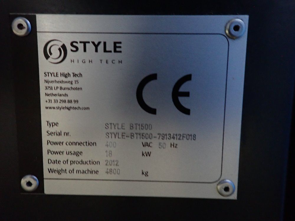 Style High Tech Cnc Milling Machine W/ Tooling - Bt-1500e