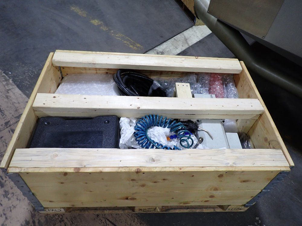 Style High Tech Cnc Milling Machine W/ Tooling - Bt-1500e