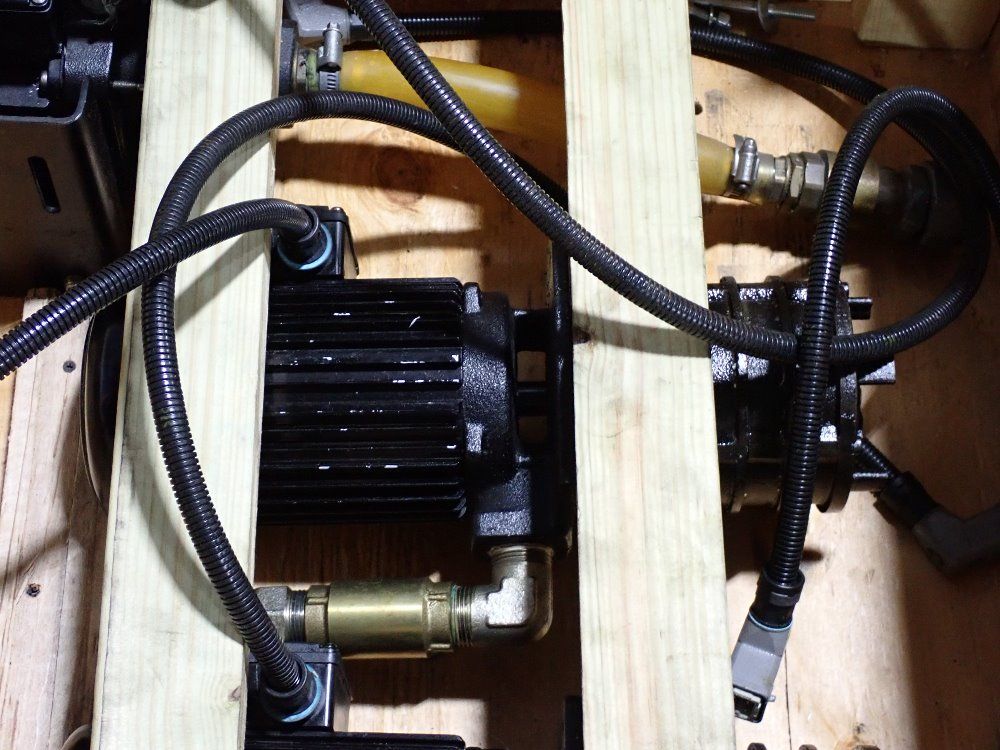 Style High Tech Cnc Milling Machine W/ Tooling - Bt-1500e