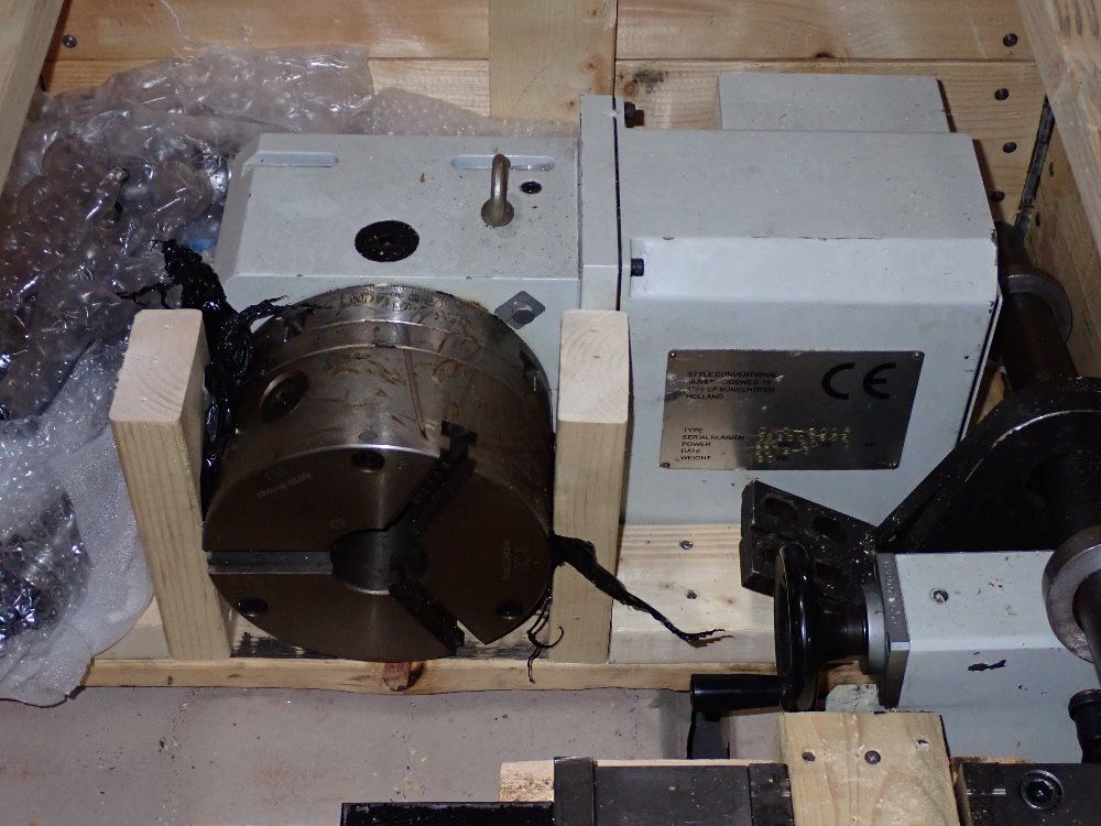 Style High Tech Cnc Milling Machine W/ Tooling - Bt-1500e