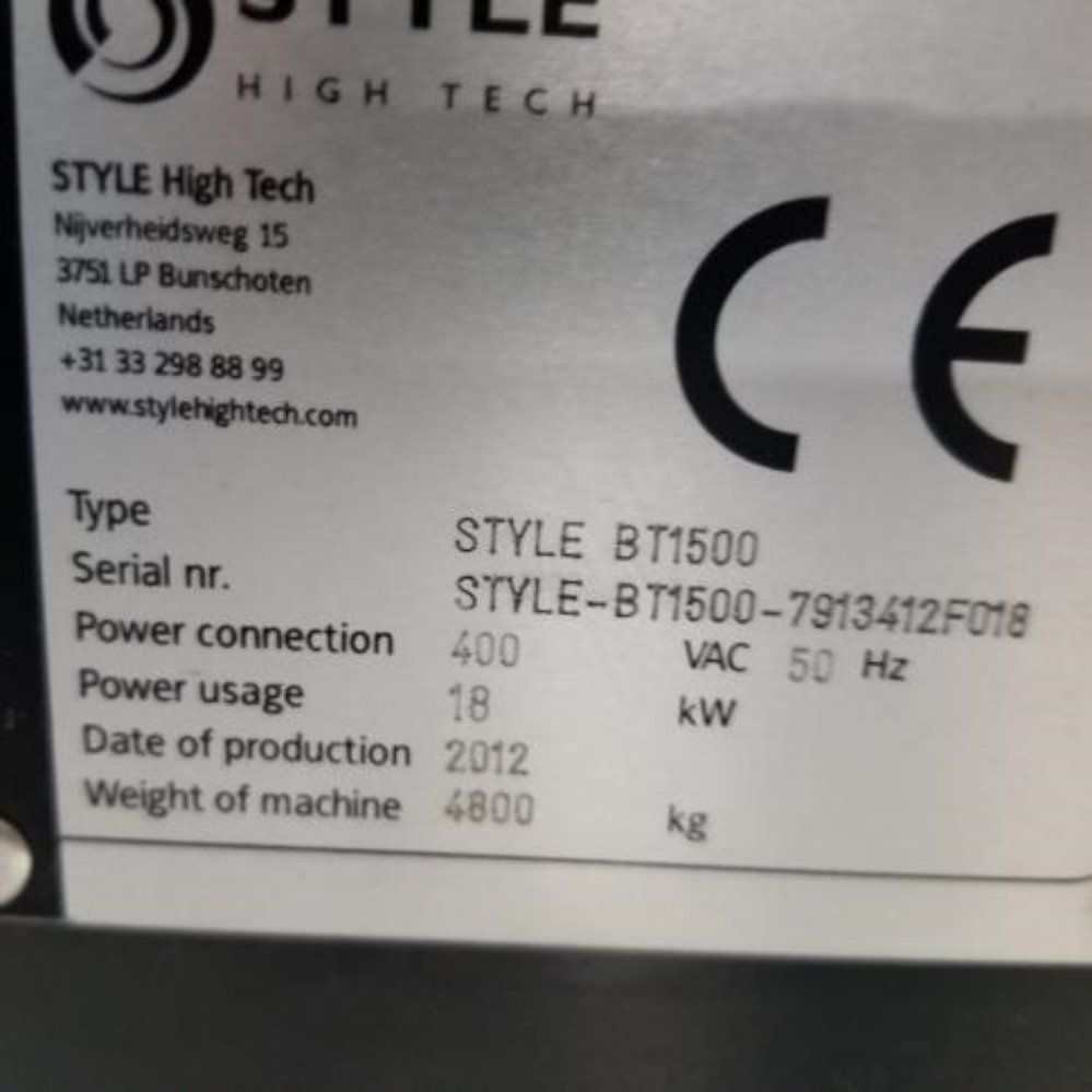 Style High Tech Cnc Milling Machine W/ Tooling - Bt-1500e