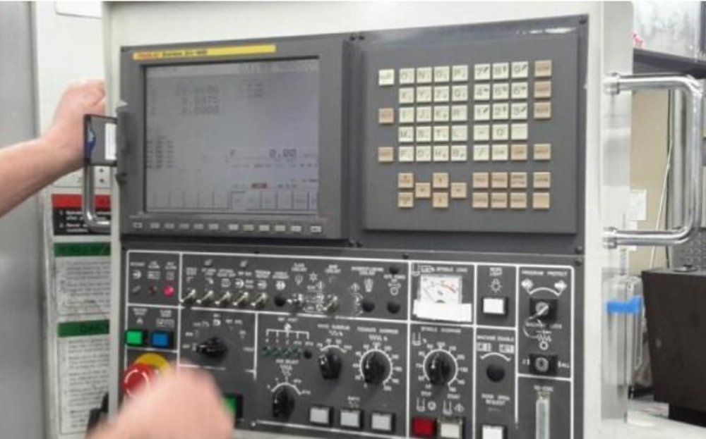 Doosan Cnc Vertical Machining Center - Dmv-4020ls