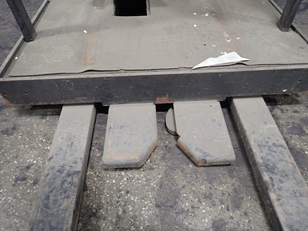 Caterpillar 3000 Lbs Electric Order Picker - Nor30p