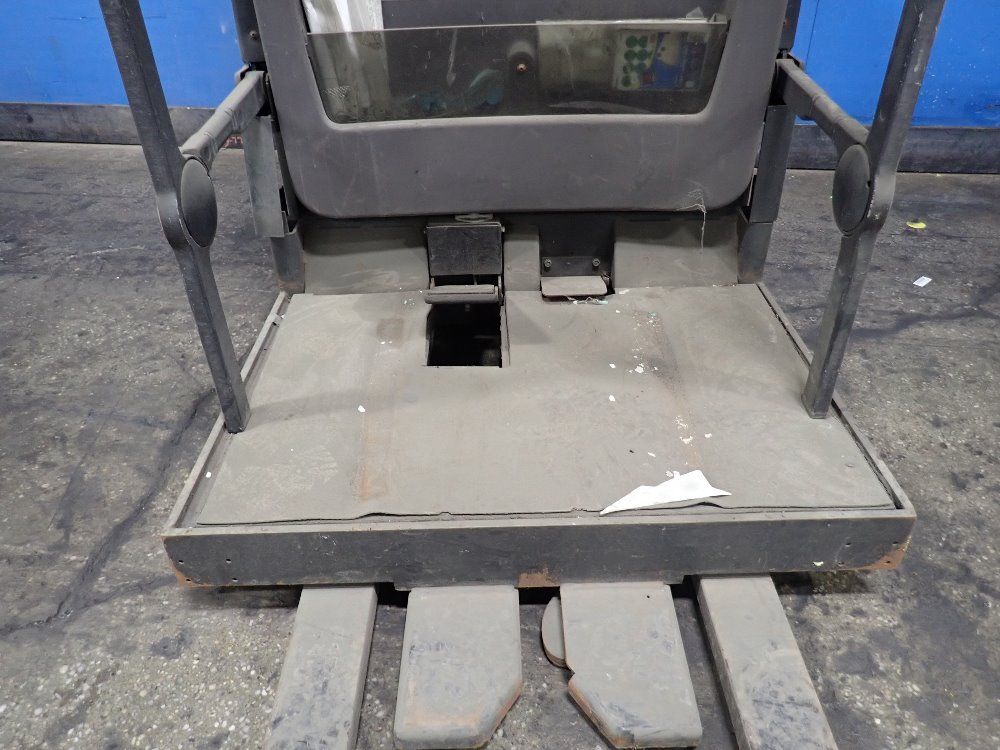 Caterpillar 3000 Lbs Electric Order Picker - Nor30p