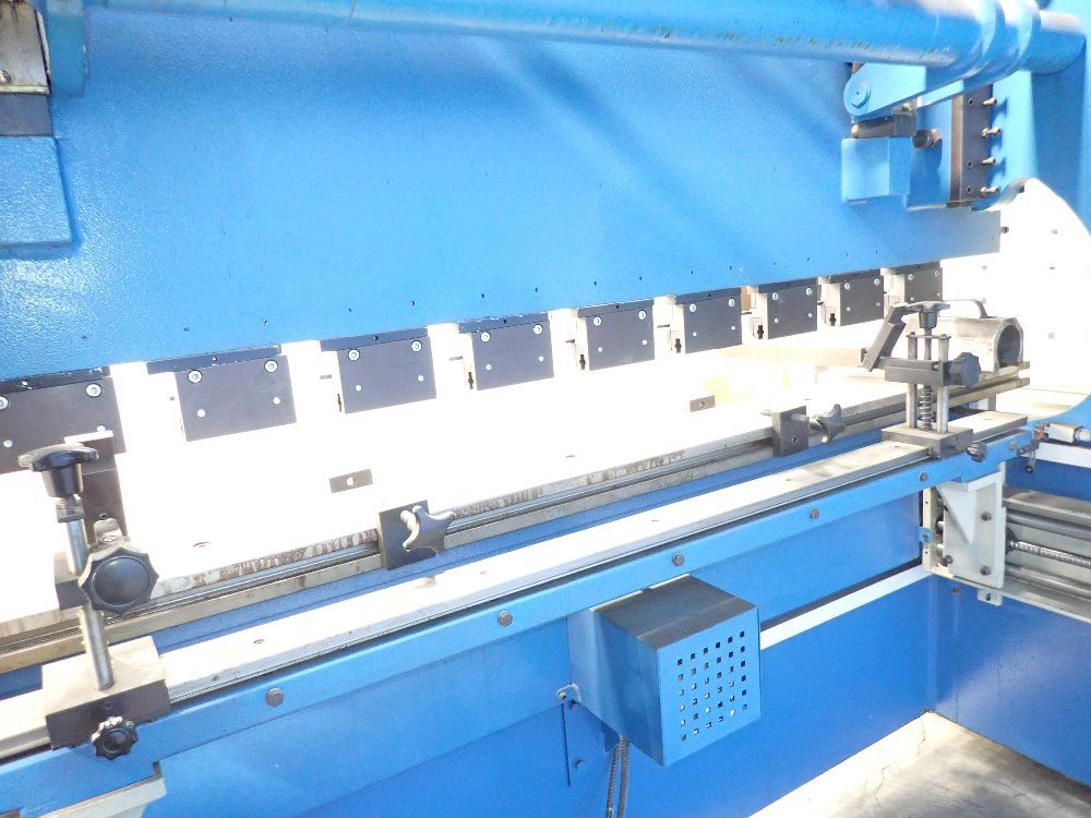 Knuth Machine Tools Usa Inc. 88 Tons Hydraulic Press Brake - Ap-8-88 2004 (ahk 2680)