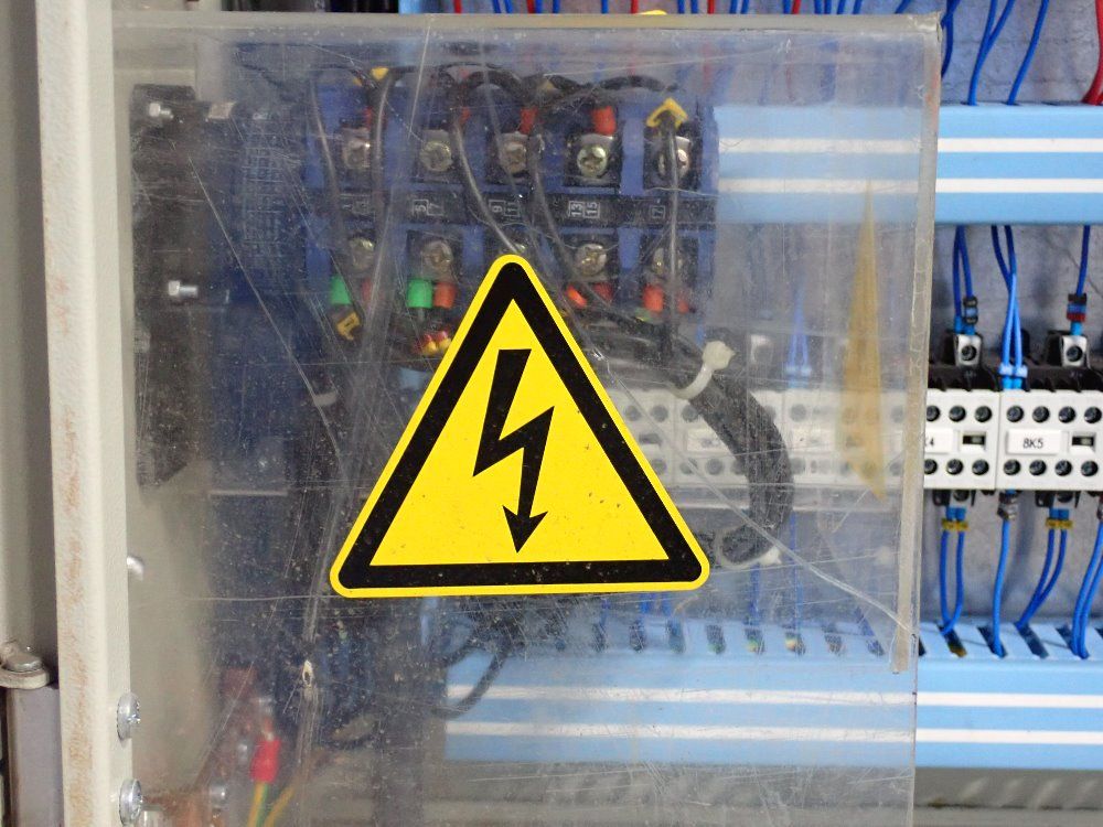 Knuth Machine Tools Usa Inc. 88 Tons Hydraulic Press Brake - Ap-8-88 2004 (ahk 2680)