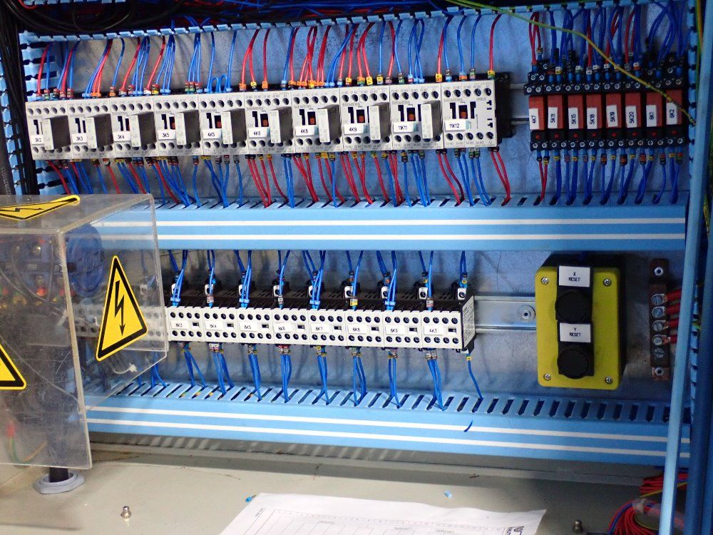 Knuth Machine Tools Usa Inc. 88 Tons Hydraulic Press Brake - Ap-8-88 2004 (ahk 2680)