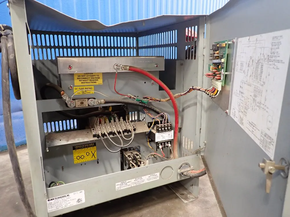 C&d Technologies 12v Battery Charger - Ifr12ce510