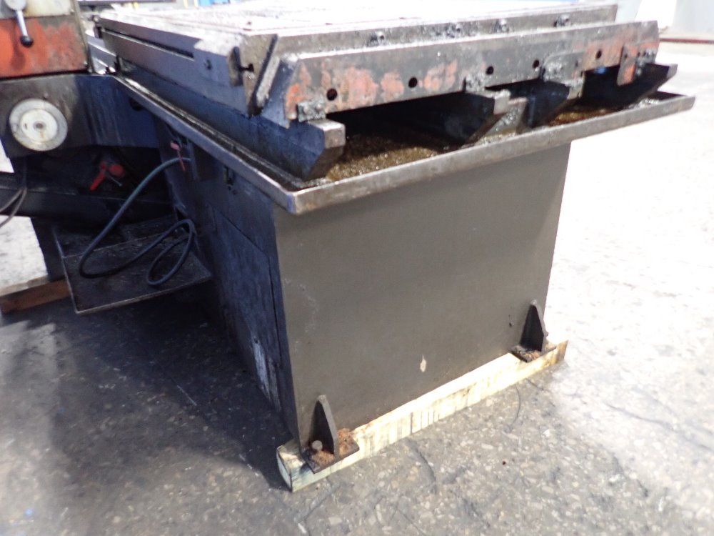 Amada 21 1/2" Vertical Band Saw - Vm-1200