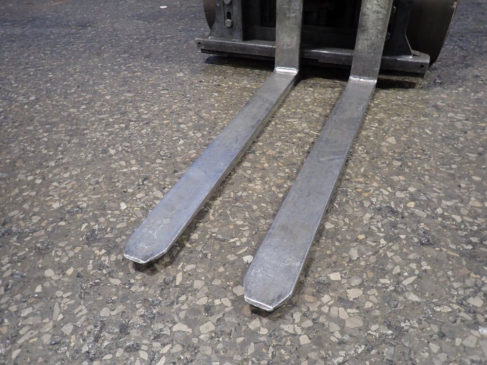 Hyster 4700 Lbs Propane Forklift - S50xm