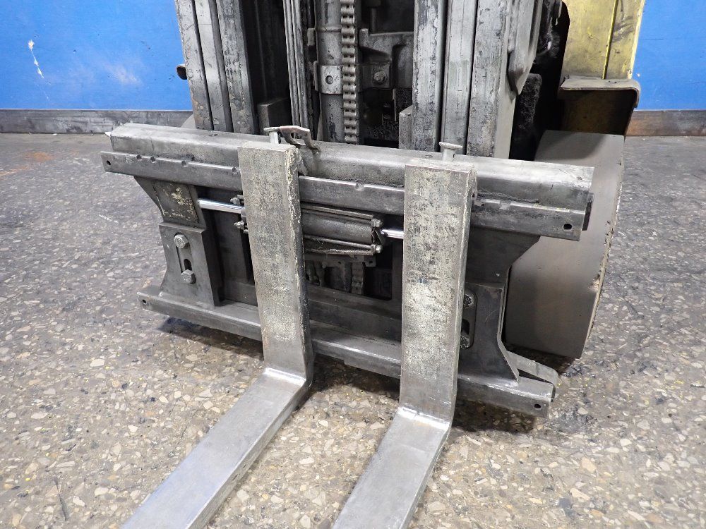 Hyster 4700 Lbs Propane Forklift - S50xm