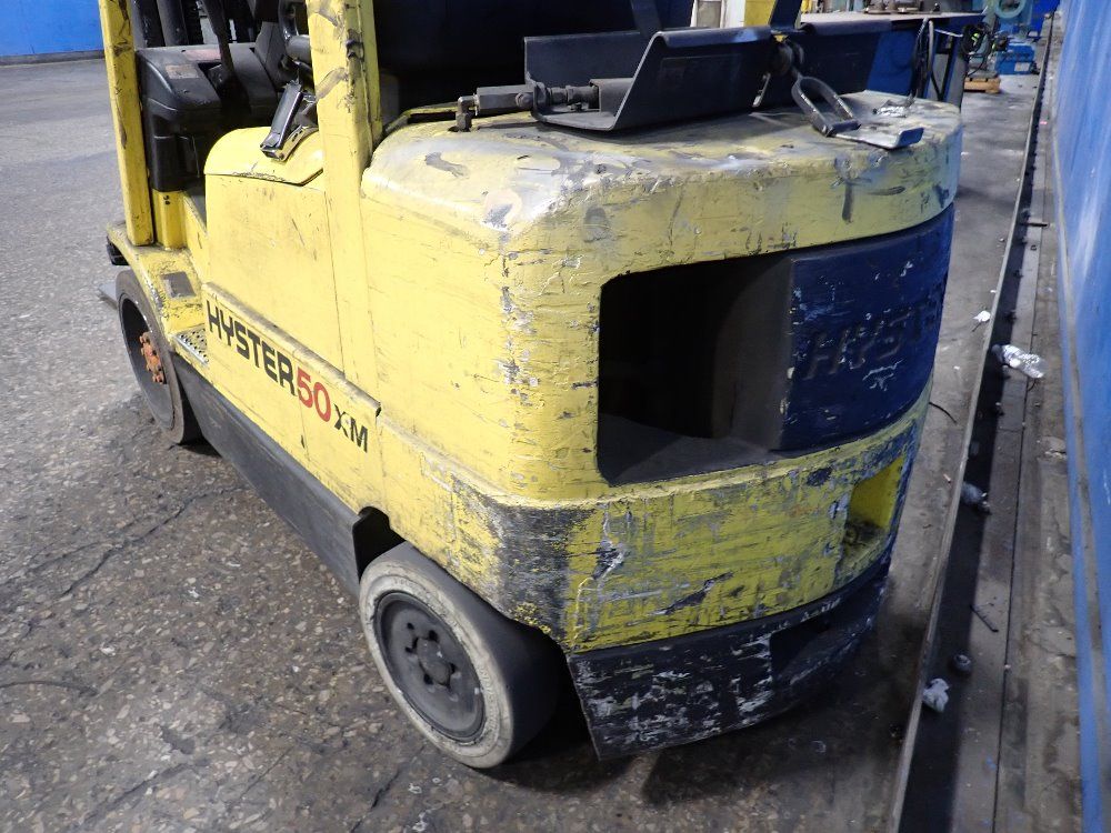 Hyster 4700 Lbs Propane Forklift - S50xm