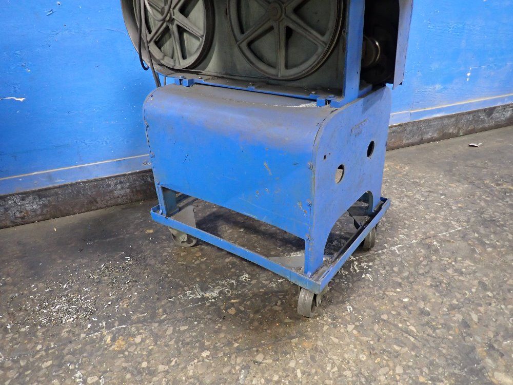 Lockmaster 18" Vertical Band Saw - 24-s