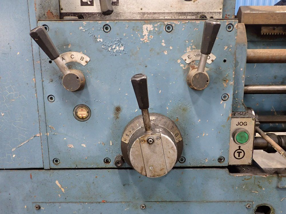 Victor 14"x32" Lathe - 164og