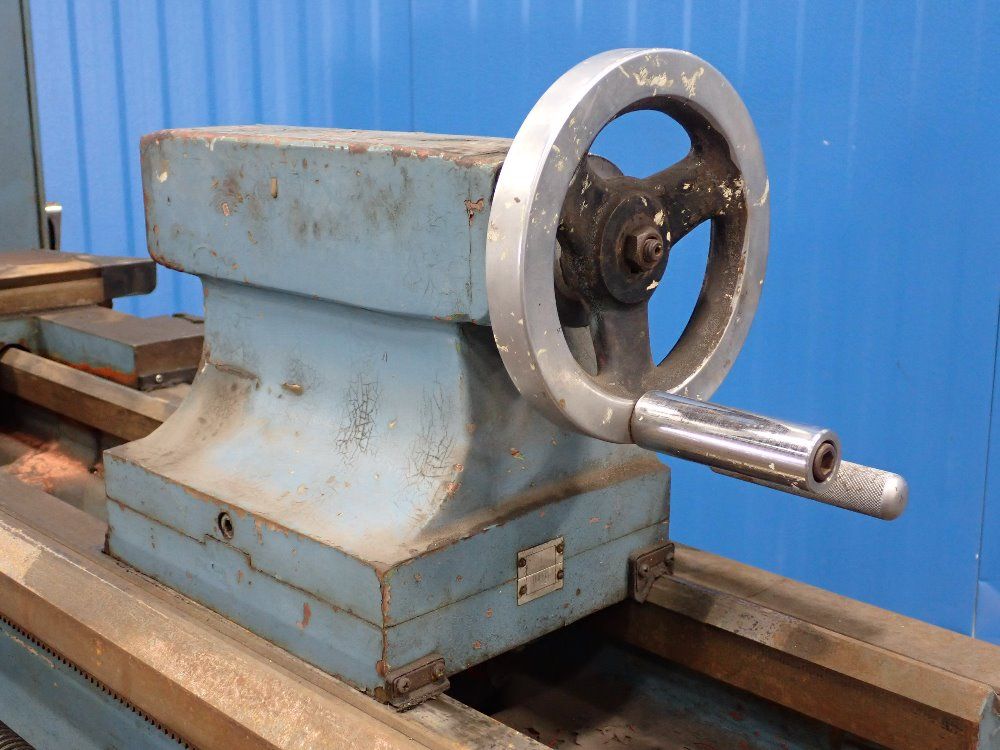 Victor 14"x32" Lathe - 164og